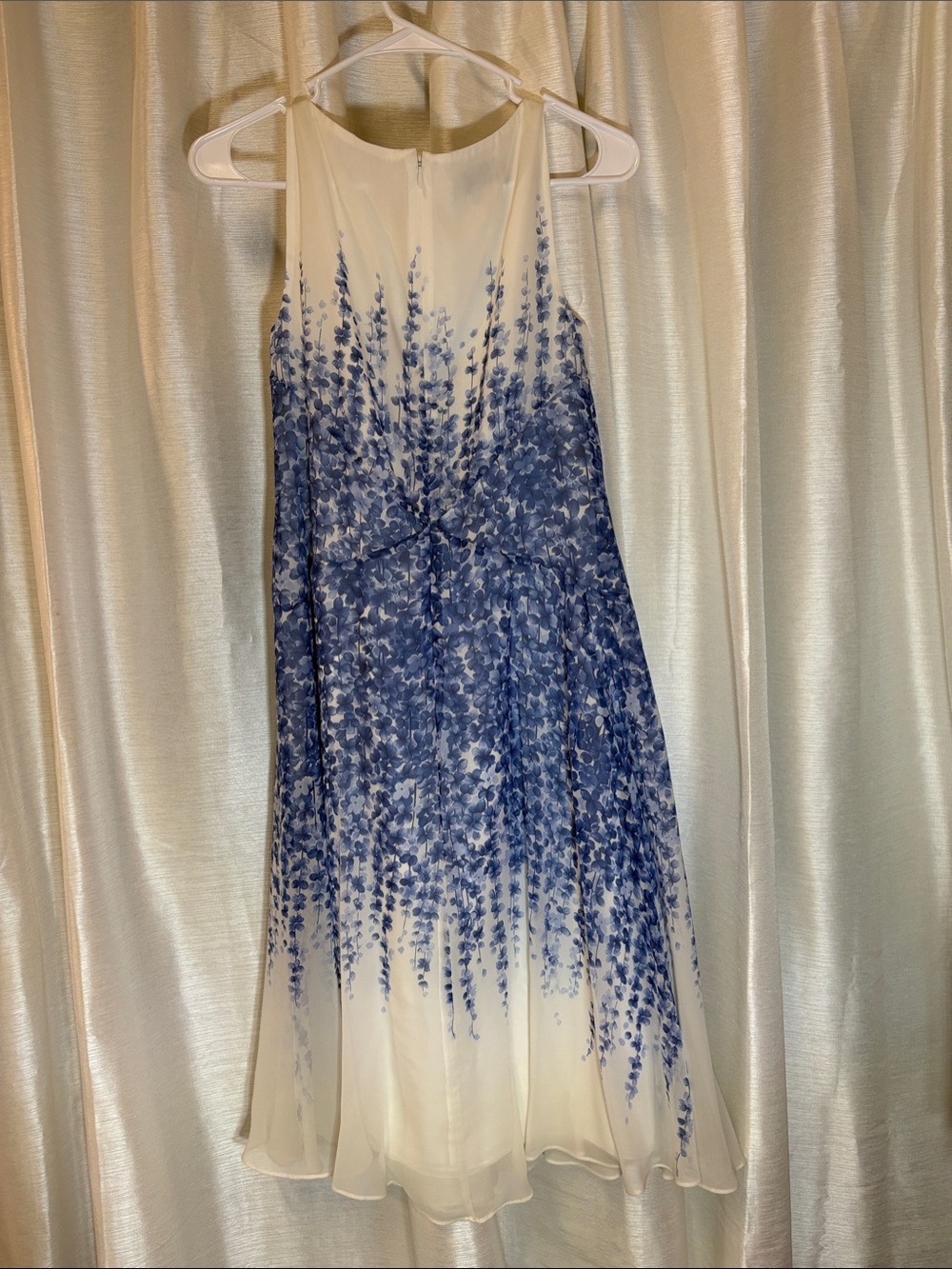 Hobbs London 100% Silk White Trailing Blue Delphinium Floral Midi Dress US 4 - Picture 8 of 13